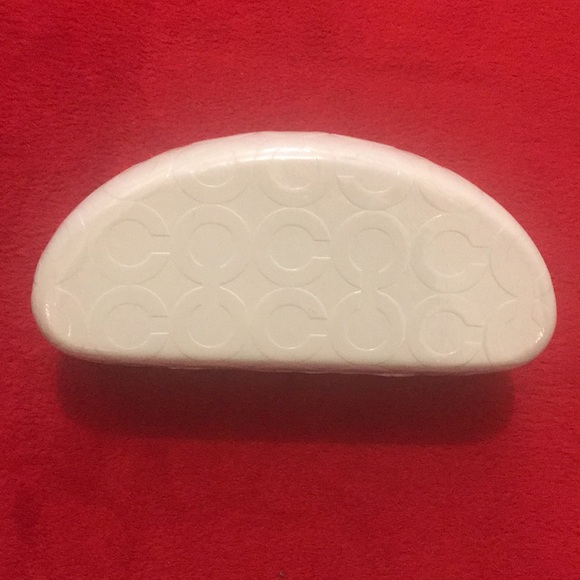 COACH Sunglasses Case - Picture 3 of 3
